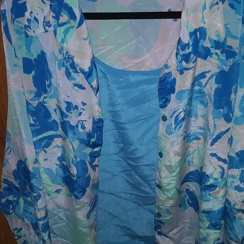 NWT "White Stag" 2pc. dressy button down  blouse